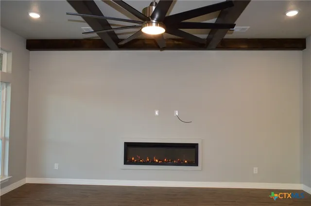 $439,900 | 174 County Road 3154, Kempner, TX 76539