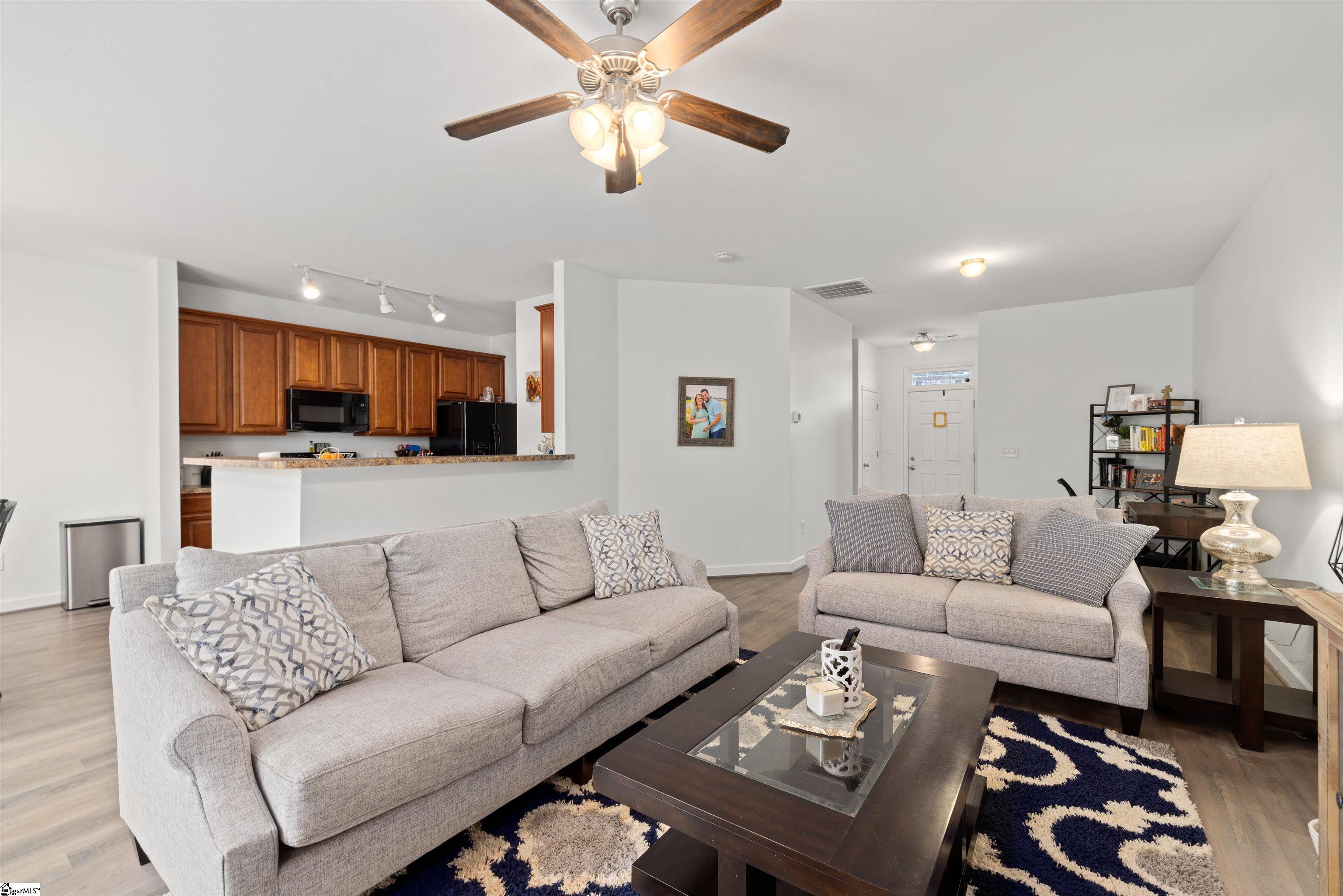 215 Marshland Lane Greer, SC 29650 - Photo 11 of 32