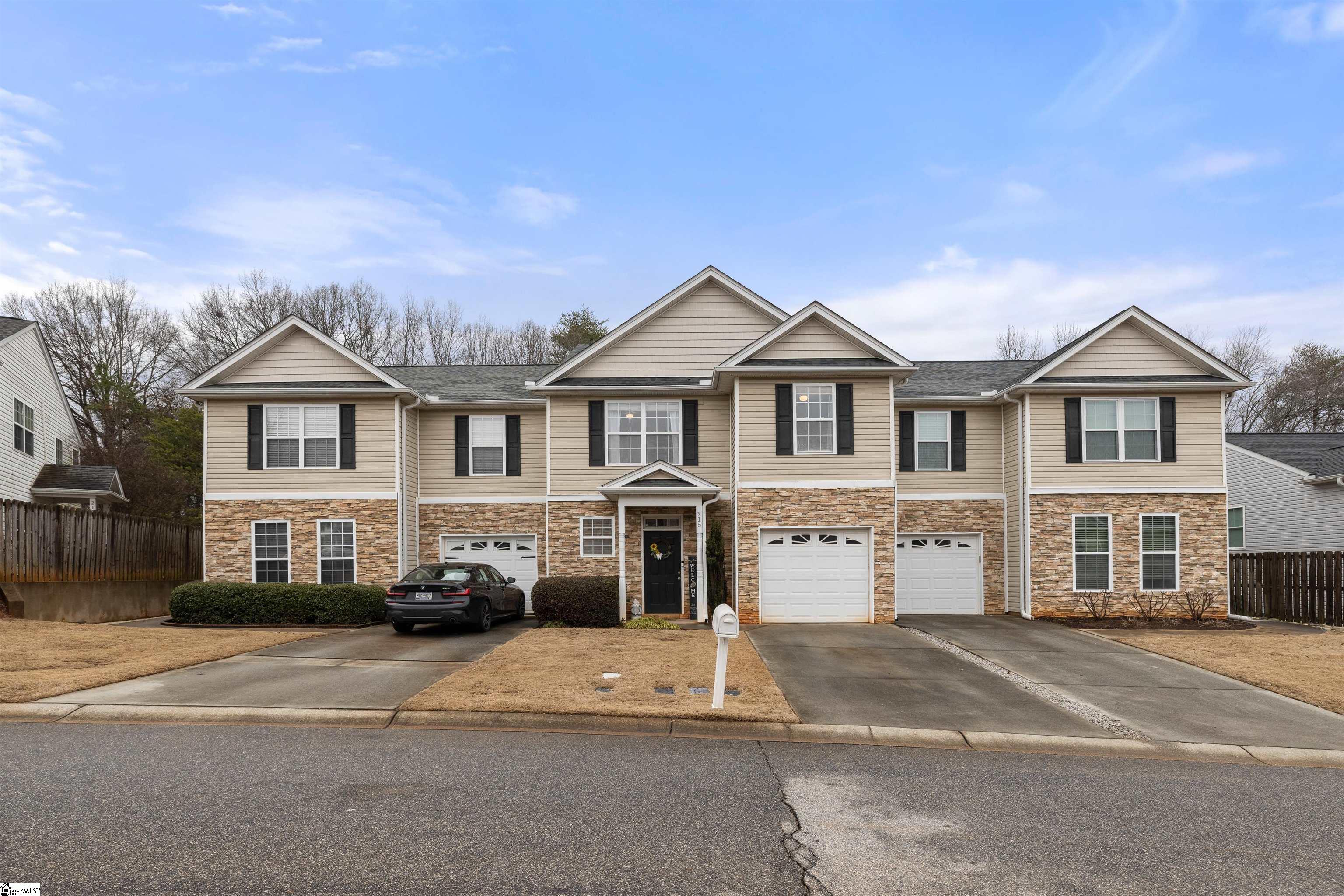 215 Marshland Lane Greer, SC 29650 - Photo 3 of 32