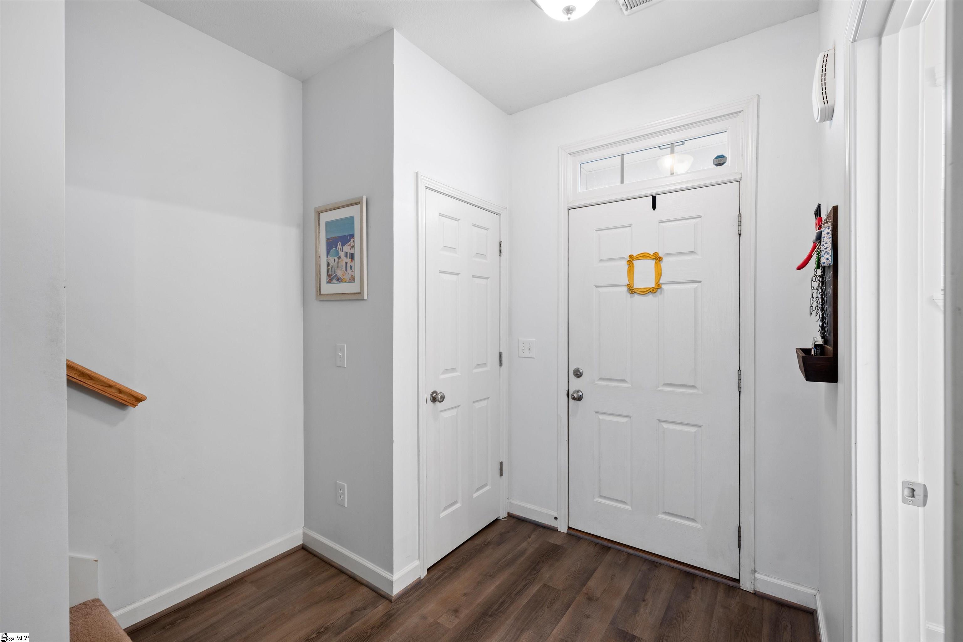 215 Marshland Lane Greer, SC 29650 - Photo 4 of 32