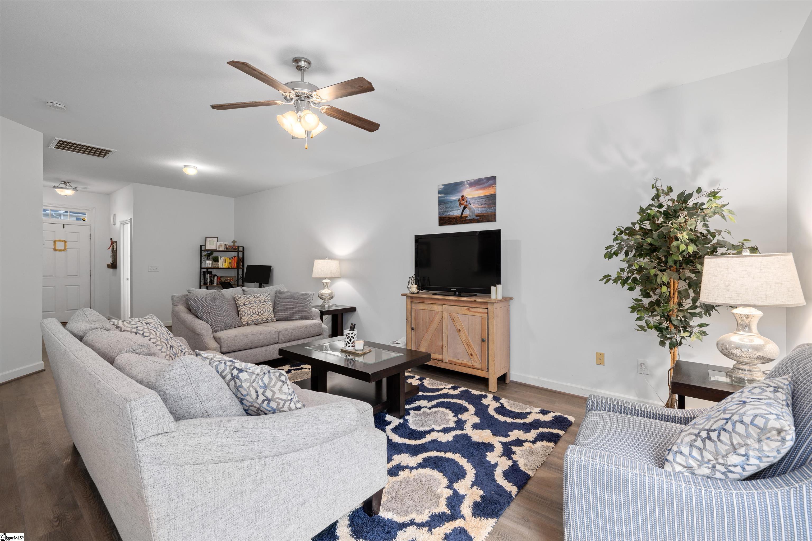 215 Marshland Lane Greer, SC 29650 - Photo 10 of 32
