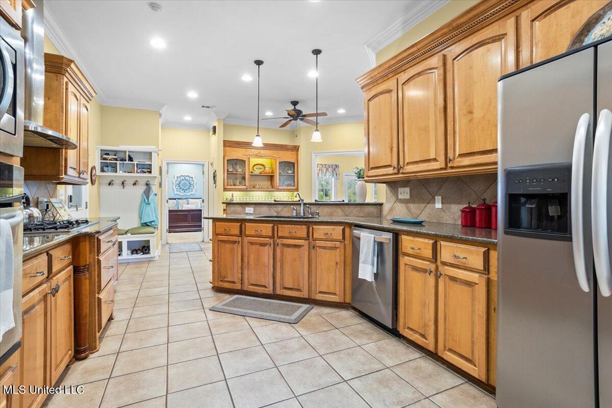 132 Ferguson Mill Road New Hebron, MS 39140 - Photo 13 of 34 Kitchen View 2