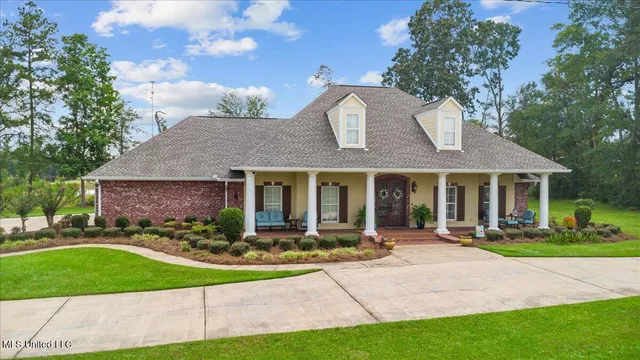 $354,900 | 132 Ferguson Mill Road, New Hebron, MS 39140