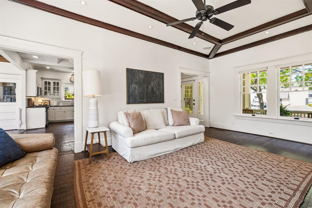 4908 Junius Street Dallas, TX 75214 - Photo 12 of 36