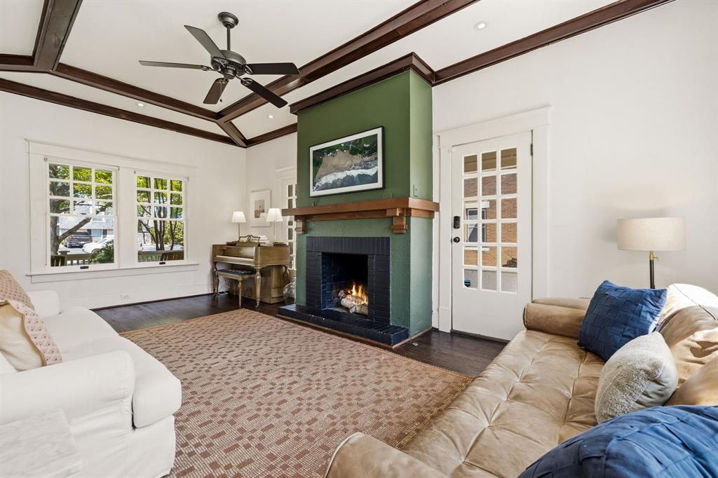 4908 Junius Street Dallas, TX 75214 - Photo 13 of 36