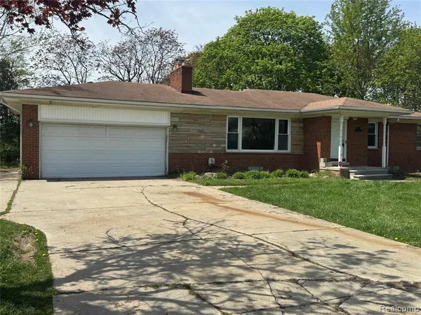 $2,500 | 29235 Sharidale Street, Southfield, MI 48034