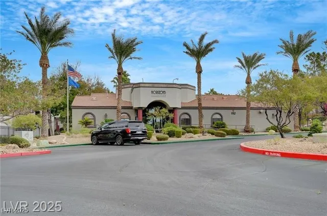 $1,650 | 950 Seven Hills Drive, Unit 2313, Henderson, NV 89052