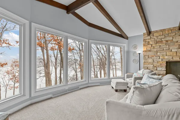 $765,000 | 45 East Fox Point Drive, Appleton, WI 54911