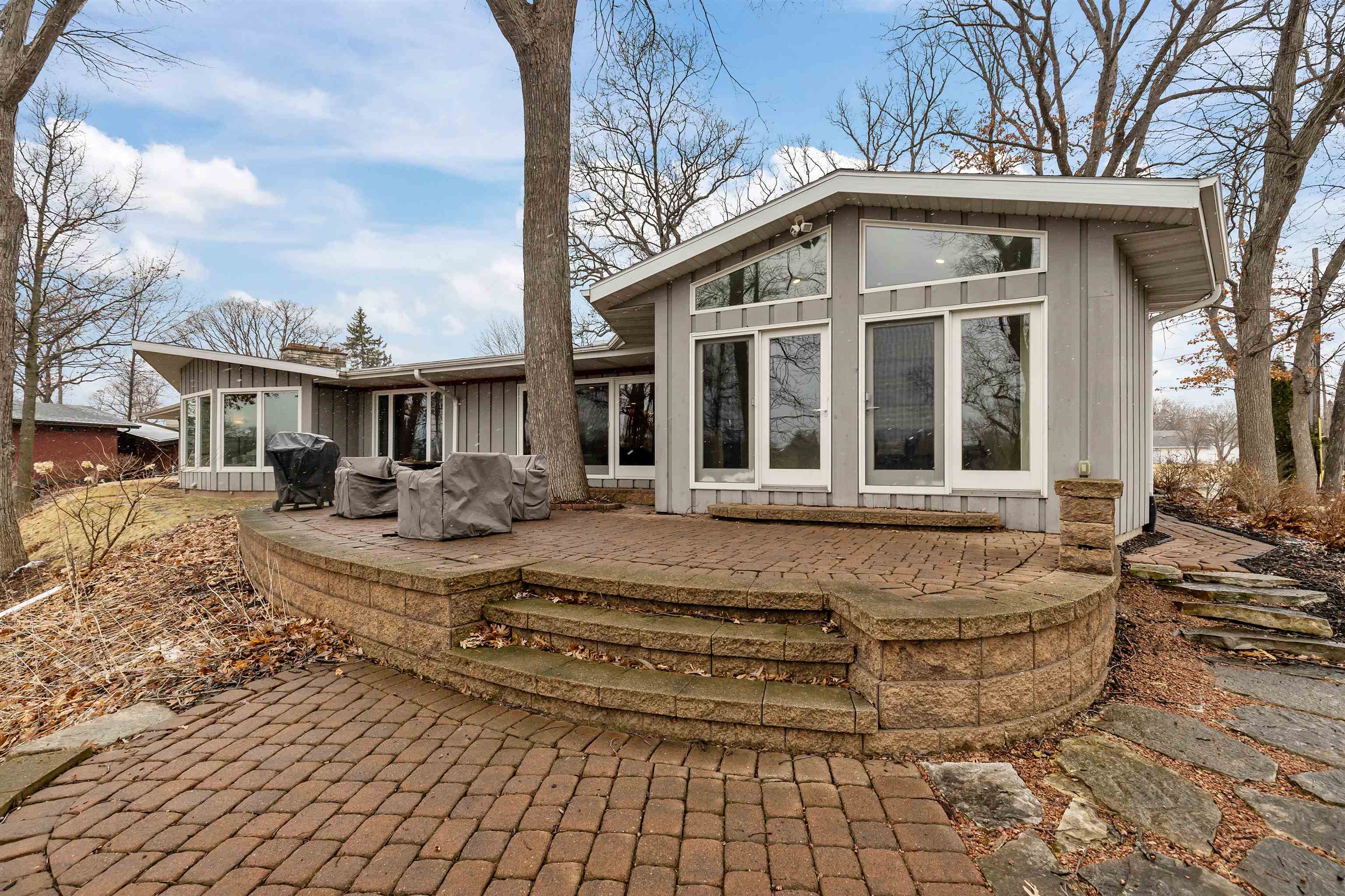 45 East Fox Point Drive Appleton, WI 54911 - Photo 5 of 70