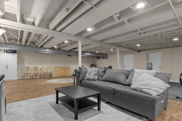 $765,000 | 45 East Fox Point Drive, Appleton, WI 54911