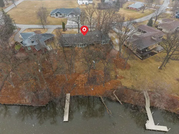 $765,000 | 45 East Fox Point Drive, Appleton, WI 54911