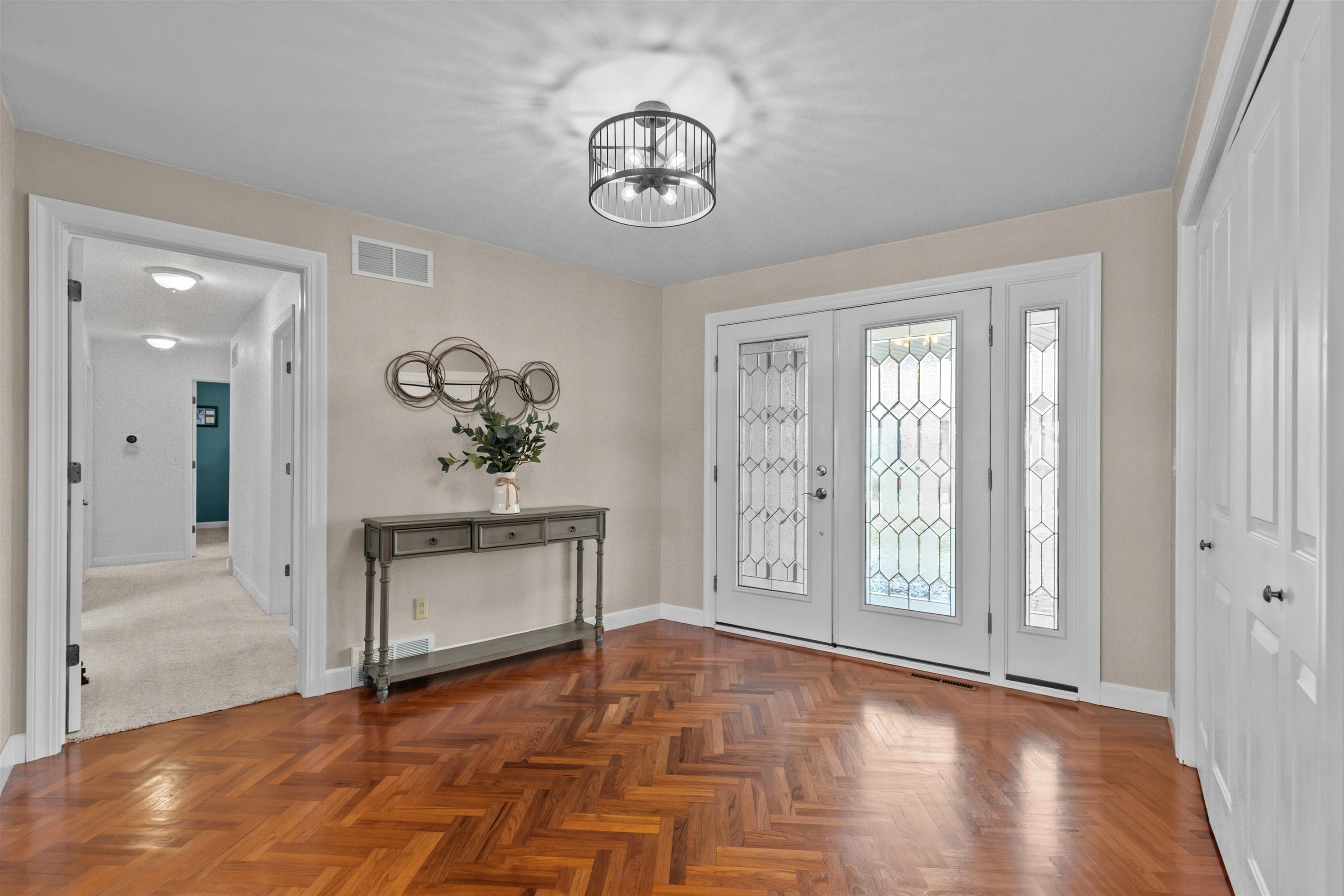 45 East Fox Point Drive Appleton, WI 54911 - Photo 9 of 70