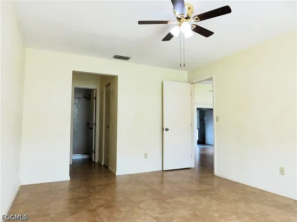 $1,350 | 10525 Putnam Court, Lehigh Acres, FL 33936
