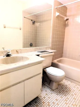 $1,350 | 10525 Putnam Court, Lehigh Acres, FL 33936