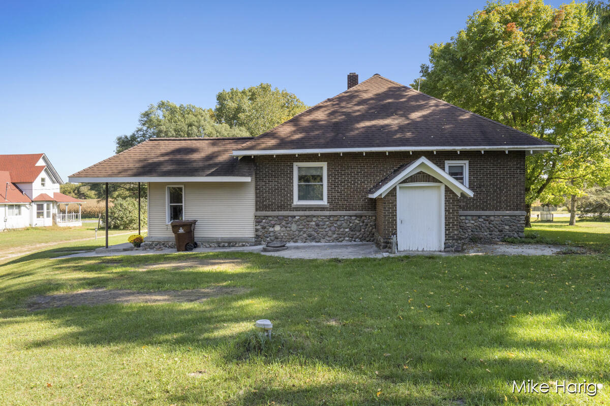 7614 South Crystal Road Carson City, MI 48811 - Photo 30 of 39 IMG_1033 (5)