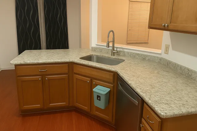 $2,600 | 3166 Bromley Lane, Aurora, IL 60502