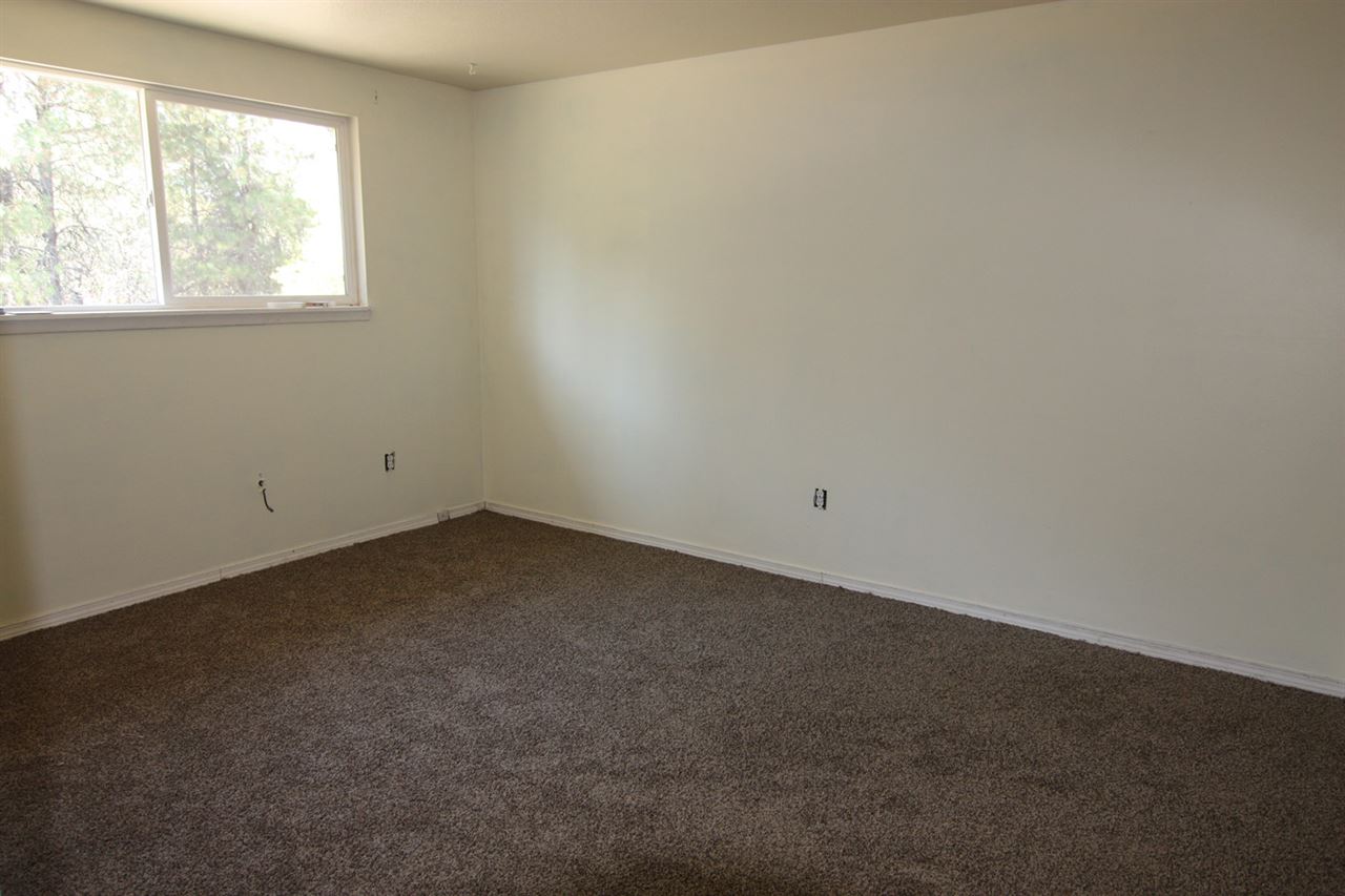 8244 Scotia Road Newport, WA 99156 - Photo 12 of 20