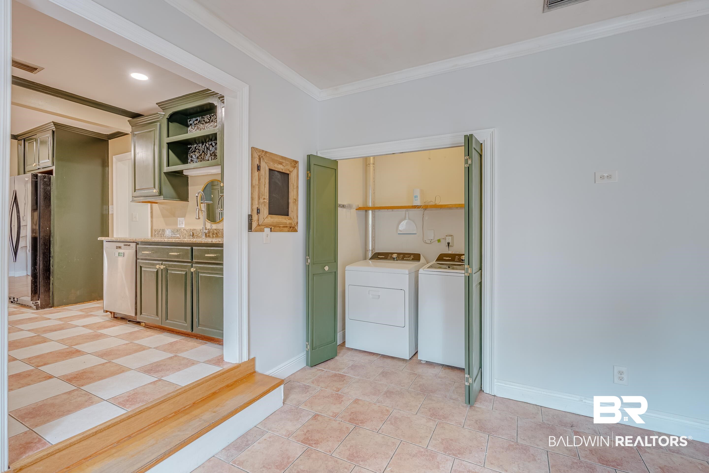 167 Seminole Street Mobile, AL 36606 - Photo 16 of 47