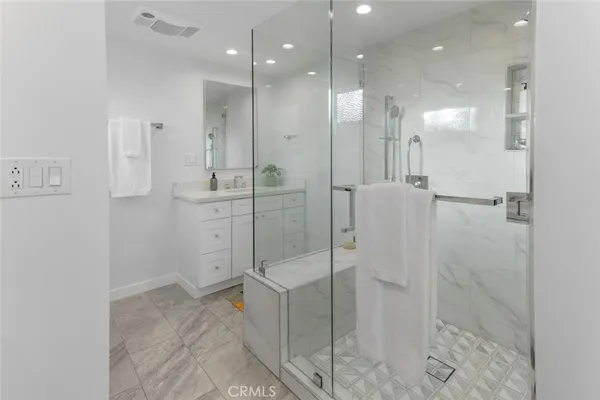 $2,199,999 | 5360 East El Jardin Street, Long Beach, CA 90815