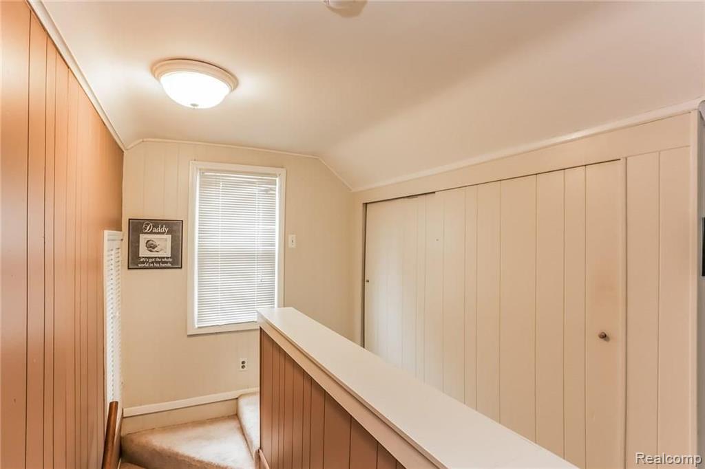 1935 Sheffield Road Birmingham, MI 48009 - Photo 16 of 31