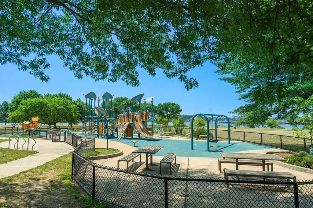 200 Captains Row, Unit 408 Chelsea, MA 02150 - Photo 18 of 19
