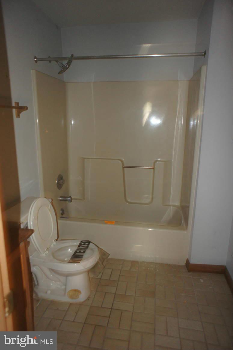 710 Willow Road Lusby, MD 20657 - Photo 10 of 10 Bath