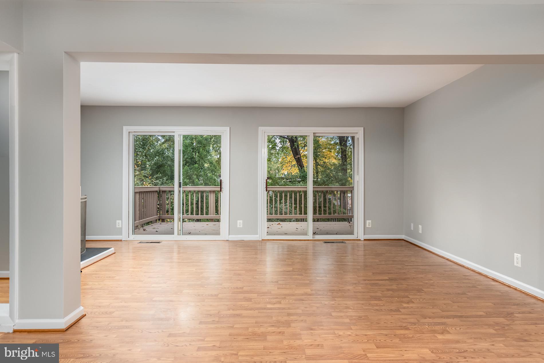1638 Valencia Way Reston, VA 20190 - Photo 3 of 42