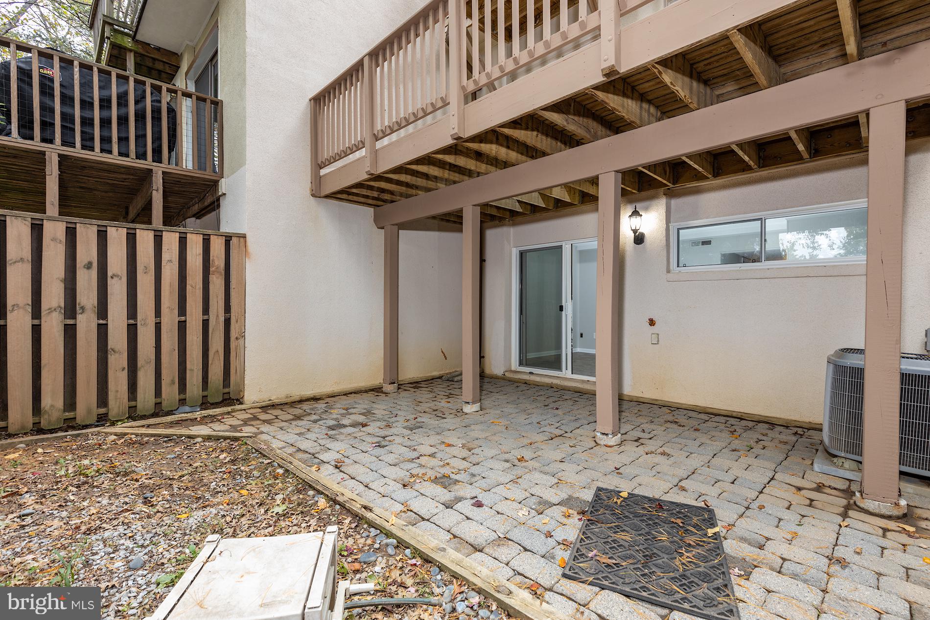 1638 Valencia Way Reston, VA 20190 - Photo 35 of 42