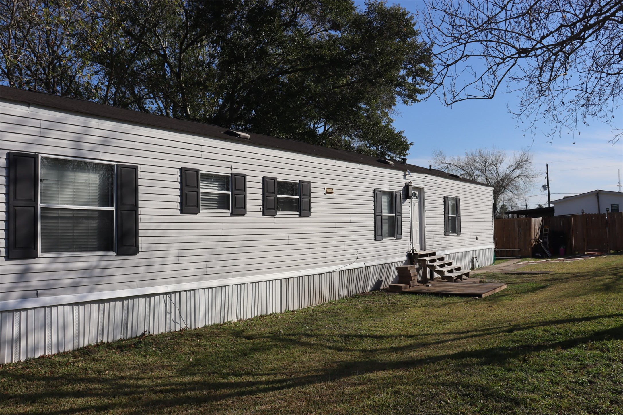 132 Kiowa Court Rosharon, TX 77583 - Photo 14 of 16 Nice and clean lot