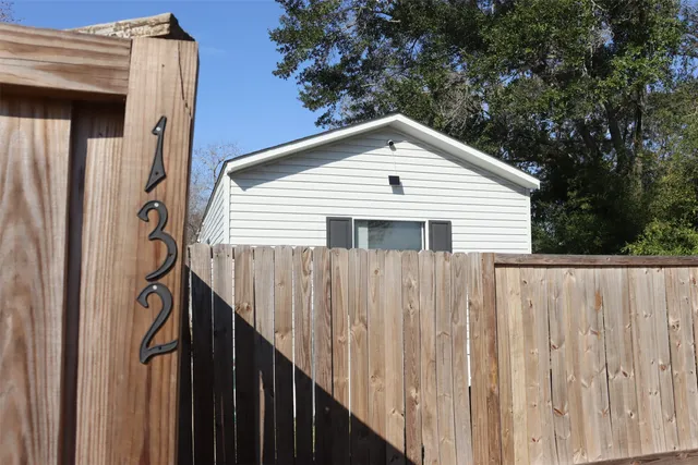 $215,000 | 132 Kiowa Court, Rosharon, TX 77583