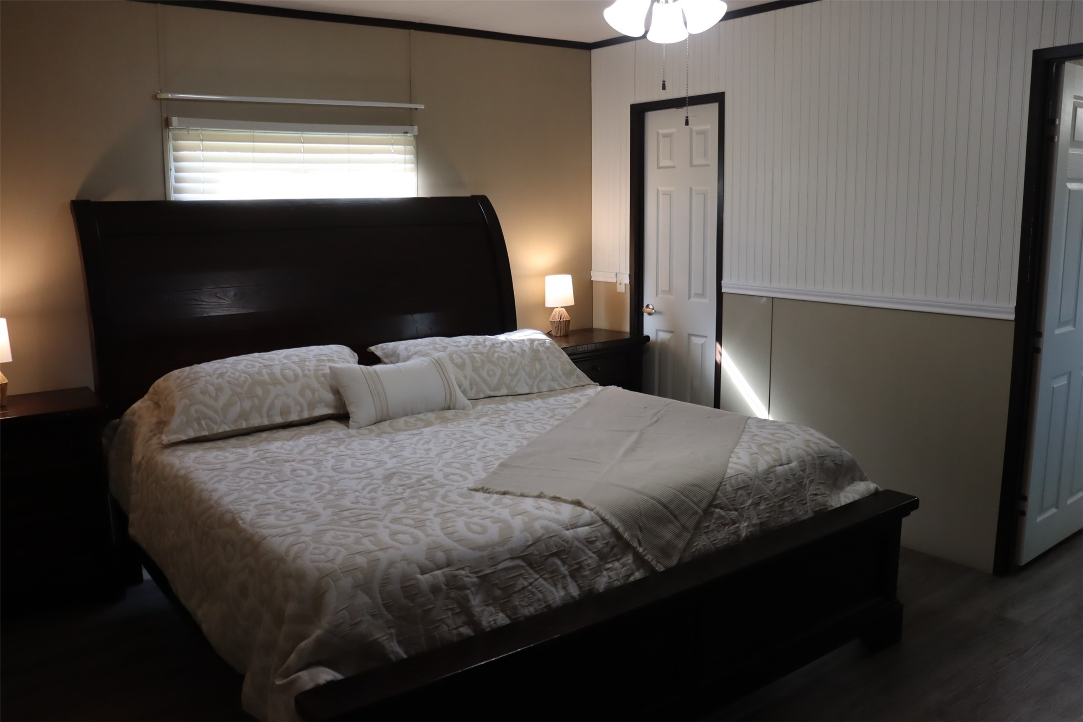 132 Kiowa Court Rosharon, TX 77583 - Photo 9 of 16 Master Suite