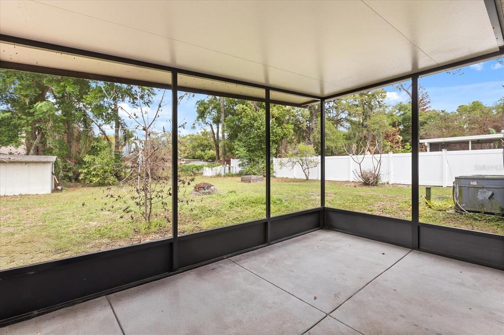 609 East Highland Street Altamonte Springs, FL 32701 - Photo 24 of 35 a view of an empty room with a large window