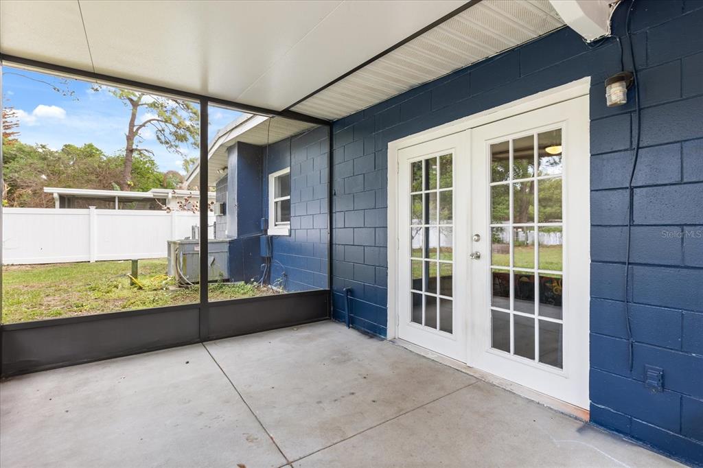 609 East Highland Street Altamonte Springs, FL 32701 - Photo 25 of 35 a view of a building from a window