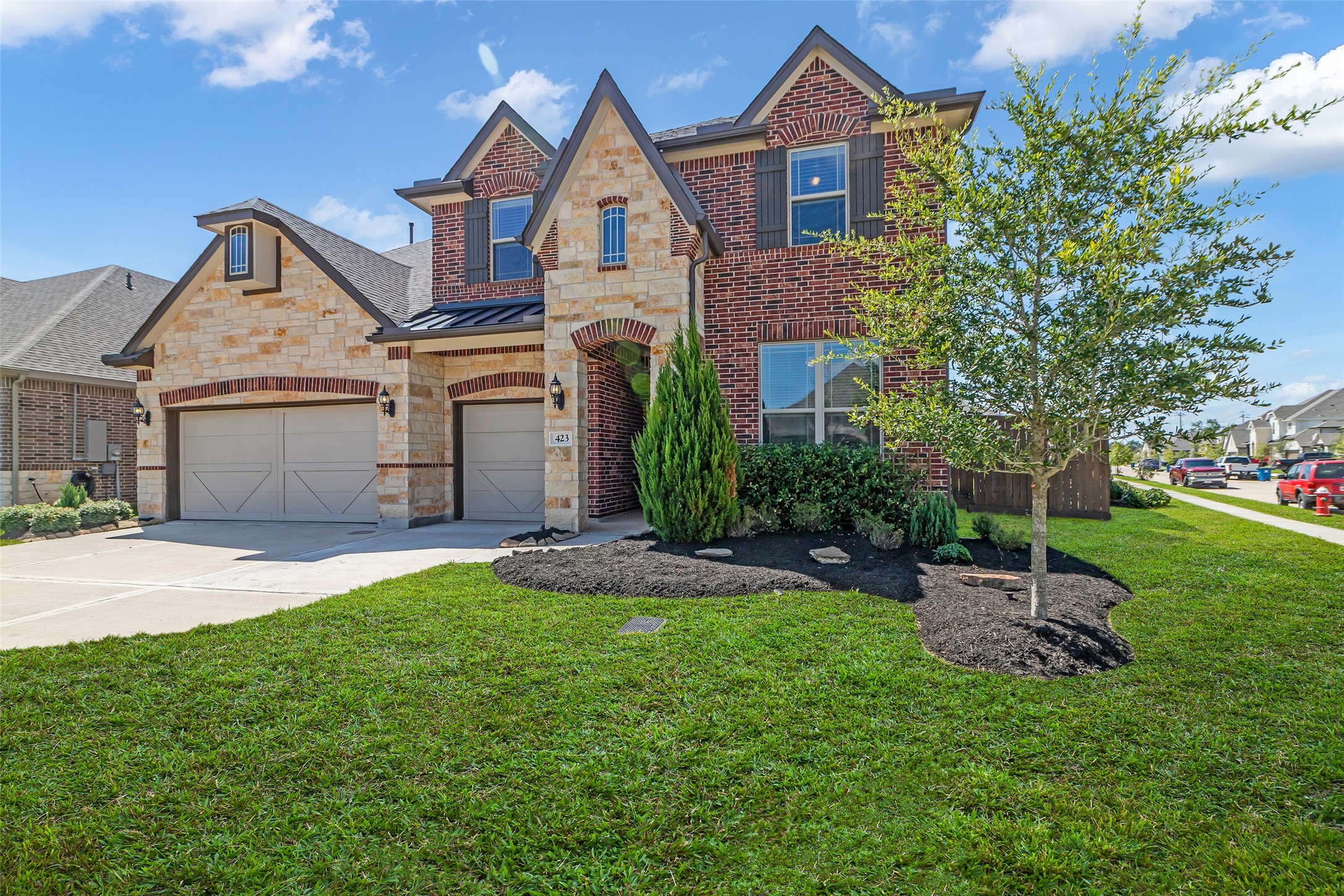 423 Round Top Street Webster, TX 77598 - Photo 3 of 49 Large corner lot with a huge backyard