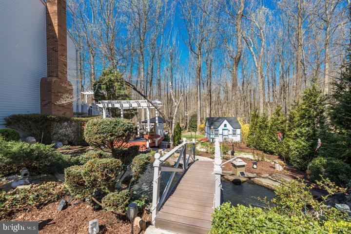 11928 Appling Valley Road Fairfax, VA 22030 - Photo 11 of 16