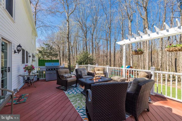 11928 Appling Valley Road Fairfax, VA 22030 - Photo 4 of 16