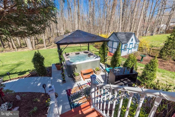 11928 Appling Valley Road Fairfax, VA 22030 - Photo 9 of 16