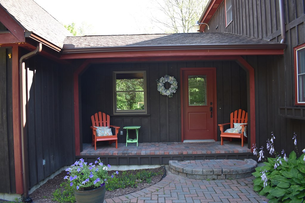 114 Agnew Road Morrisonville, NY 12962 - Photo 5 of 43 Gallery Image 5