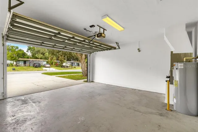 $399,000 | 570 East 5th Street, Chuluota, FL 32766