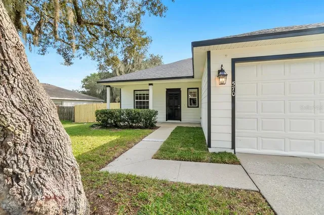 $399,000 | 570 East 5th Street, Chuluota, FL 32766