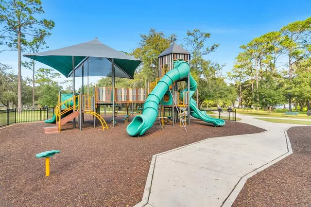 $399,000 | 570 East 5th Street, Chuluota, FL 32766