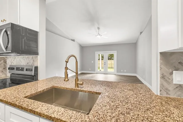 $399,000 | 570 East 5th Street, Chuluota, FL 32766