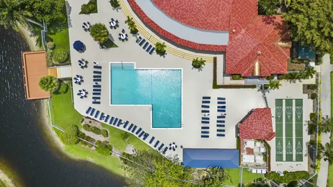 $369,000 | 7825 Lexington Club Boulevard, Unit B, Delray Beach, FL 33446