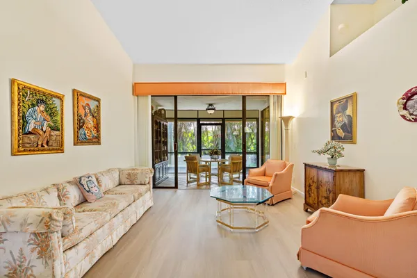 $369,000 | 7825 Lexington Club Boulevard, Unit B, Delray Beach, FL 33446