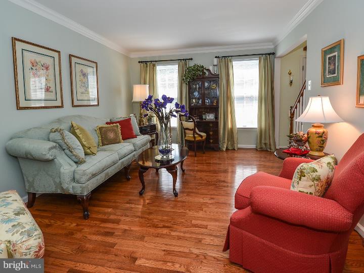 75 Ridge Run Road Sellersville, PA 18960 - Photo 3 of 25 Living Room