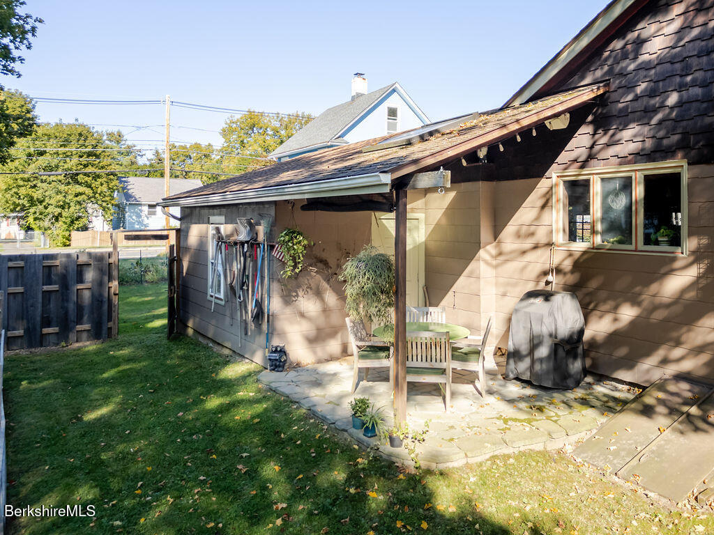 6 Locust Street Great Barrington, MA 01230 - Photo 33 of 36 a view of outdoor space