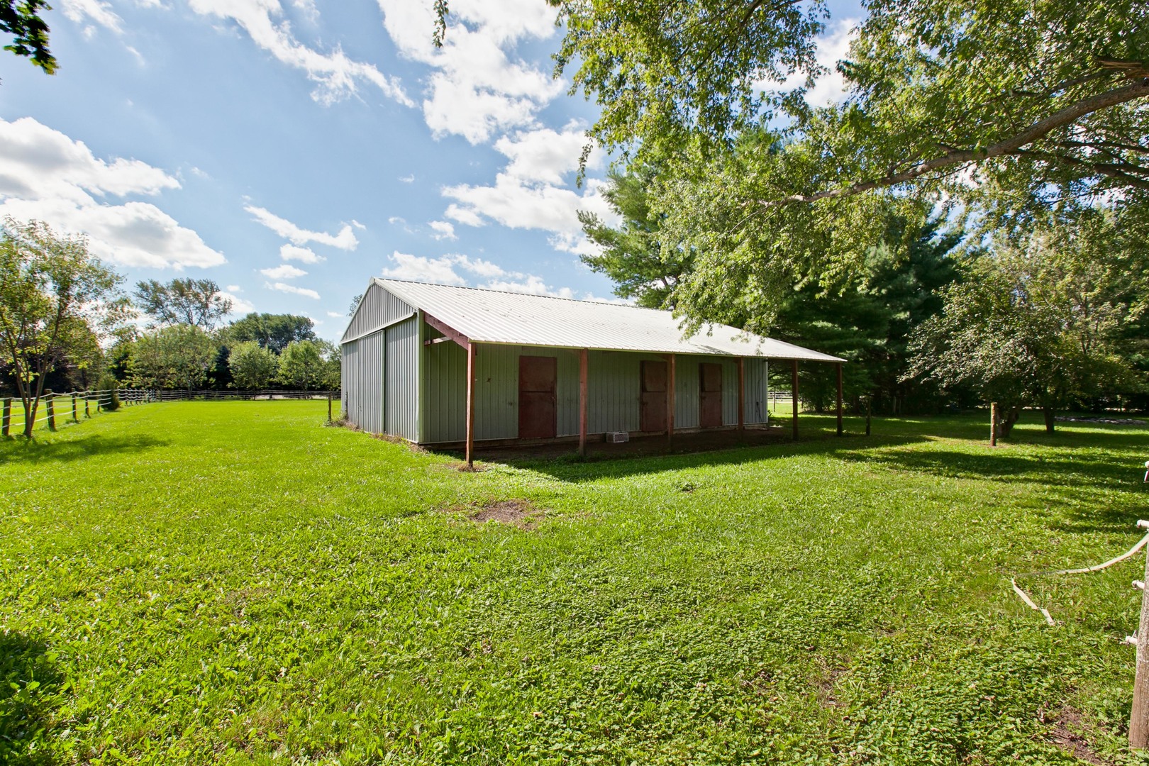 1415 Paddock Road Spring Grove, IL 60081 - Photo 3 of 48