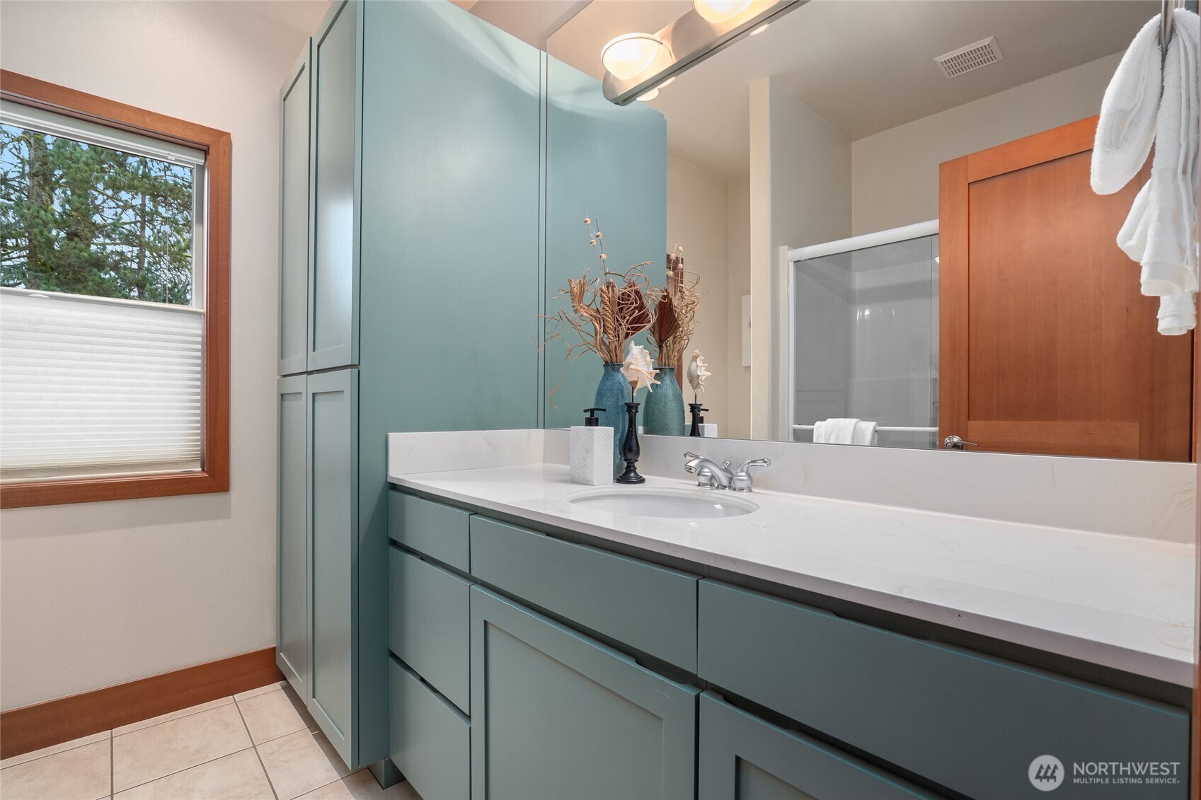 19915 Southeast Petrovitsky Road Maple Valley, WA 98038 - Photo 16 of 40