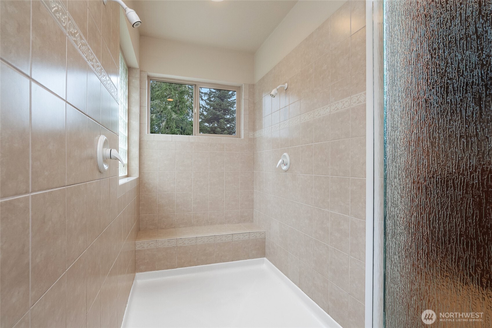 19915 Southeast Petrovitsky Road Maple Valley, WA 98038 - Photo 21 of 40