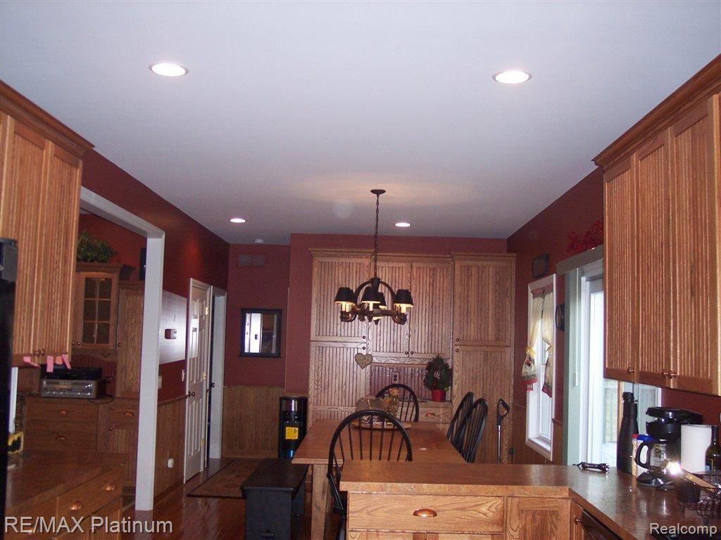 14440 South Nohel Road Perry, MI 48872 - Photo 15 of 25 CUSTOM KITCHEN